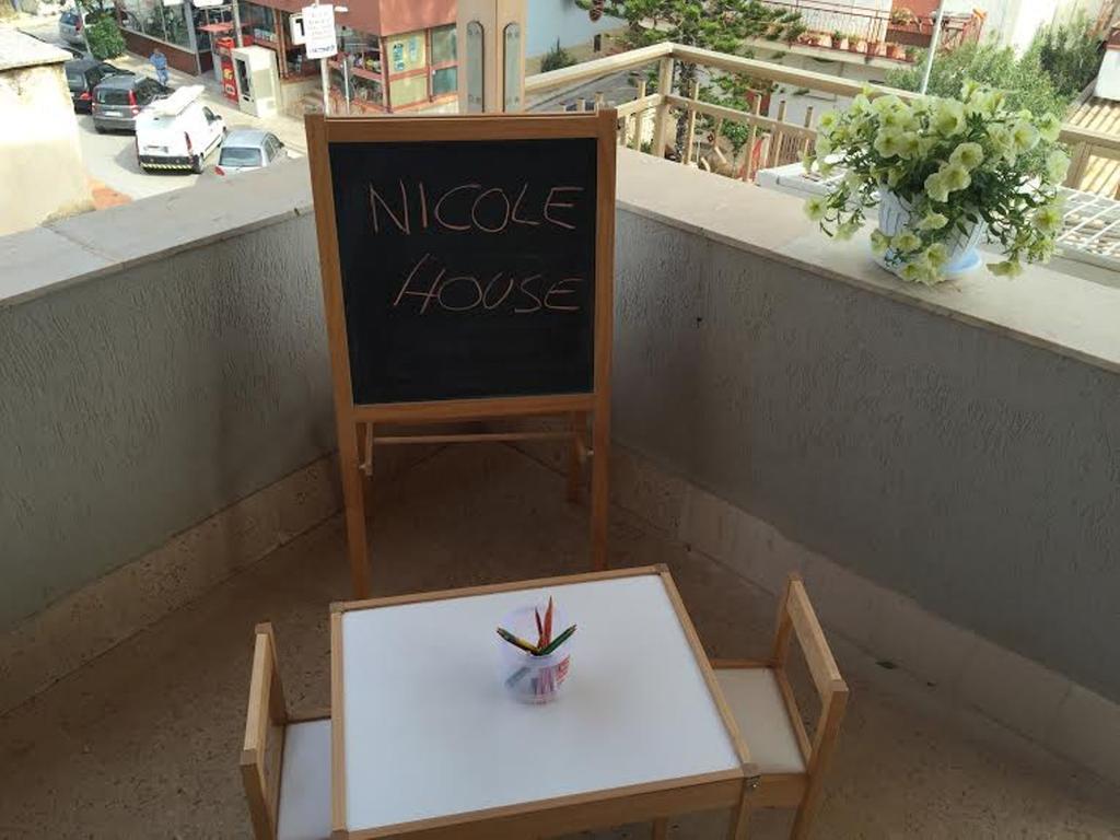 Casa Vacanze Nicole Balestrate Dış mekan fotoğraf